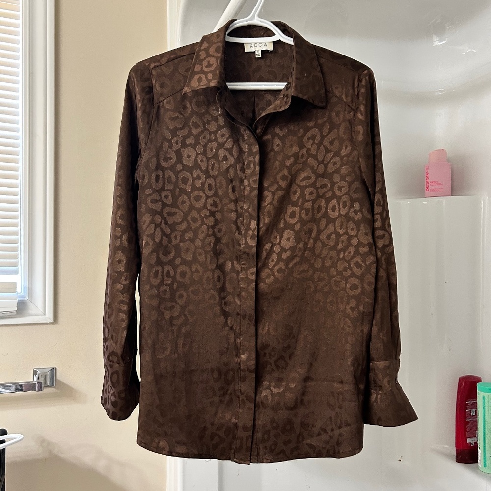 Brown cheetah print blouse